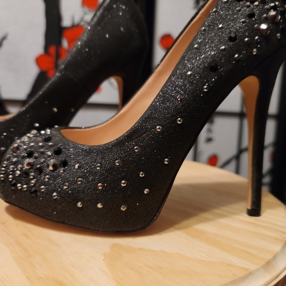 HEIRESS FABULICIOUS BY PLEASER STUNNING GREY SATIN JEWELED HEELS/SIZE 6 - Picture 13 of 15